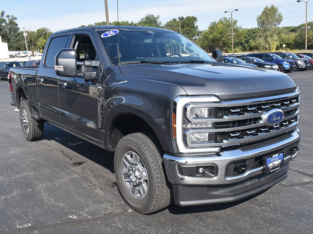2026 Ford F-350 Lariat photo 12