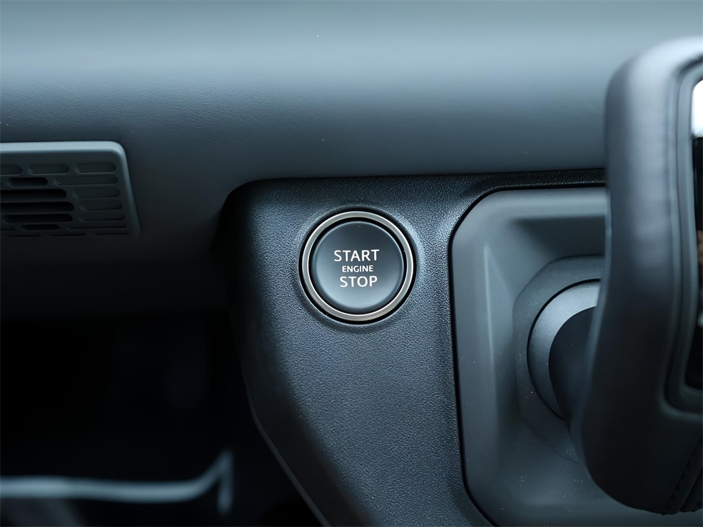 2024 Land Rover Defender 110 X-Dynamic SE photo 23