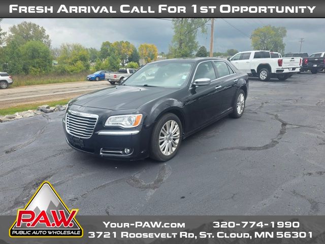 2013 Chrysler 300 photo 4