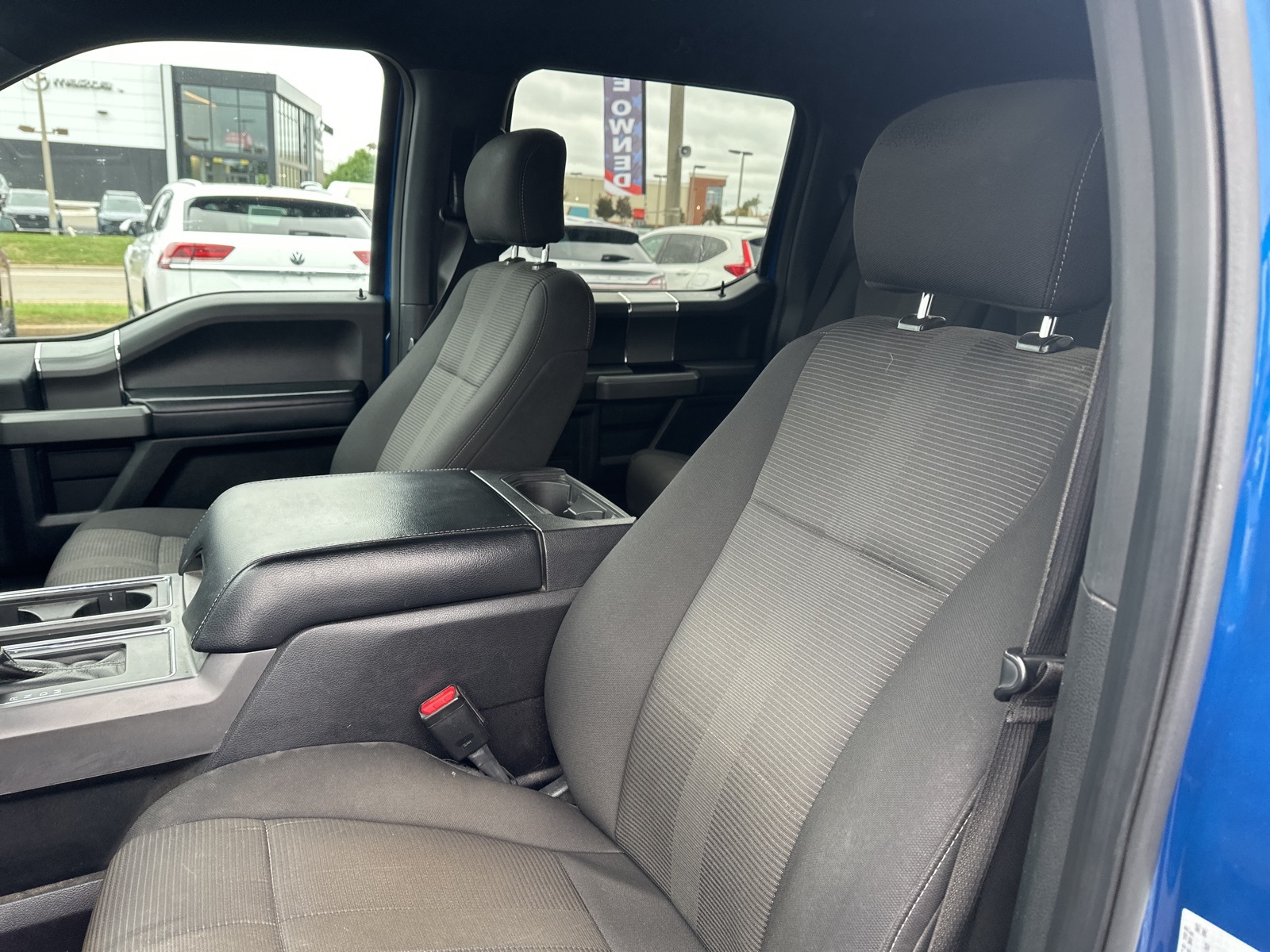 2017 Ford F-150 XLT photo 3