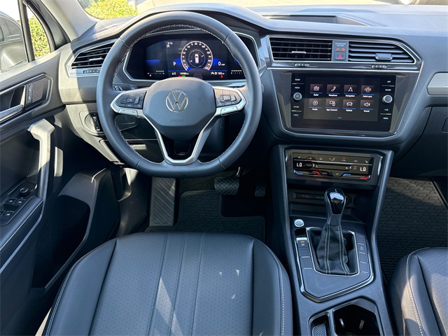 2023 Volkswagen Tiguan SE photo 22