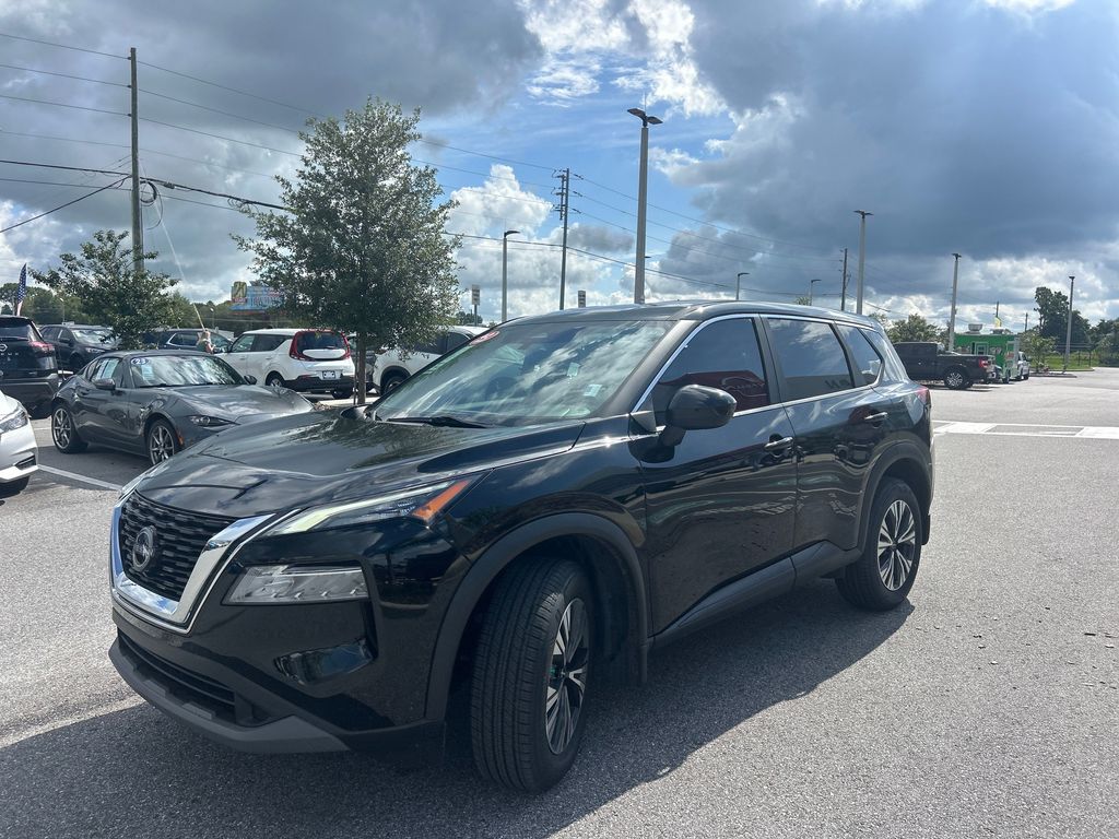 2023 Nissan Rogue SV photo 2