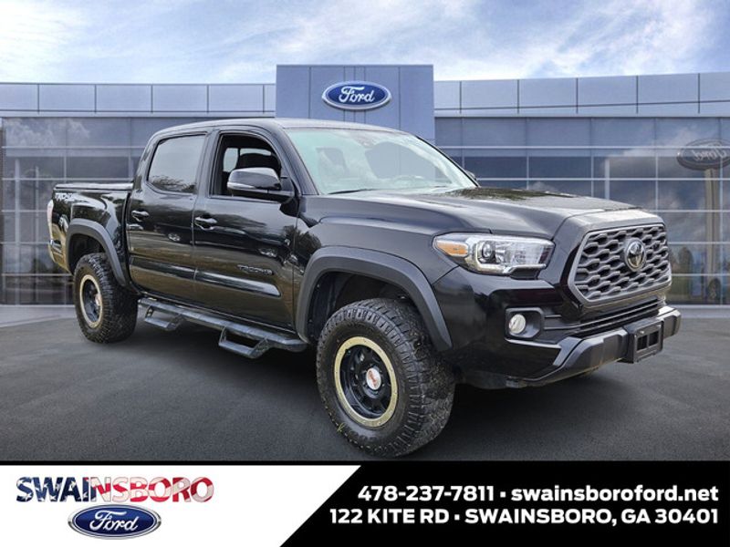 2023 Toyota Tacoma TRD Off Road's photo