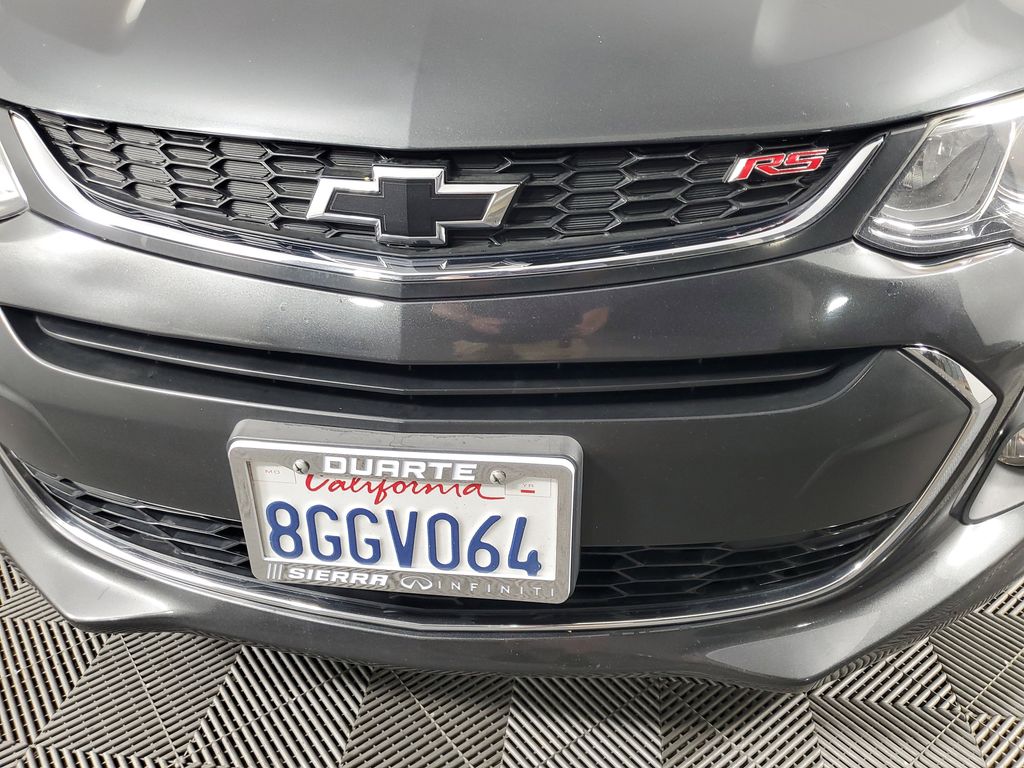 2018 Chevrolet Sonic LT photo 10