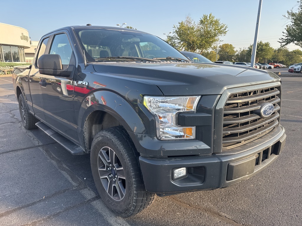 2017 Ford F-150 XL photo 4