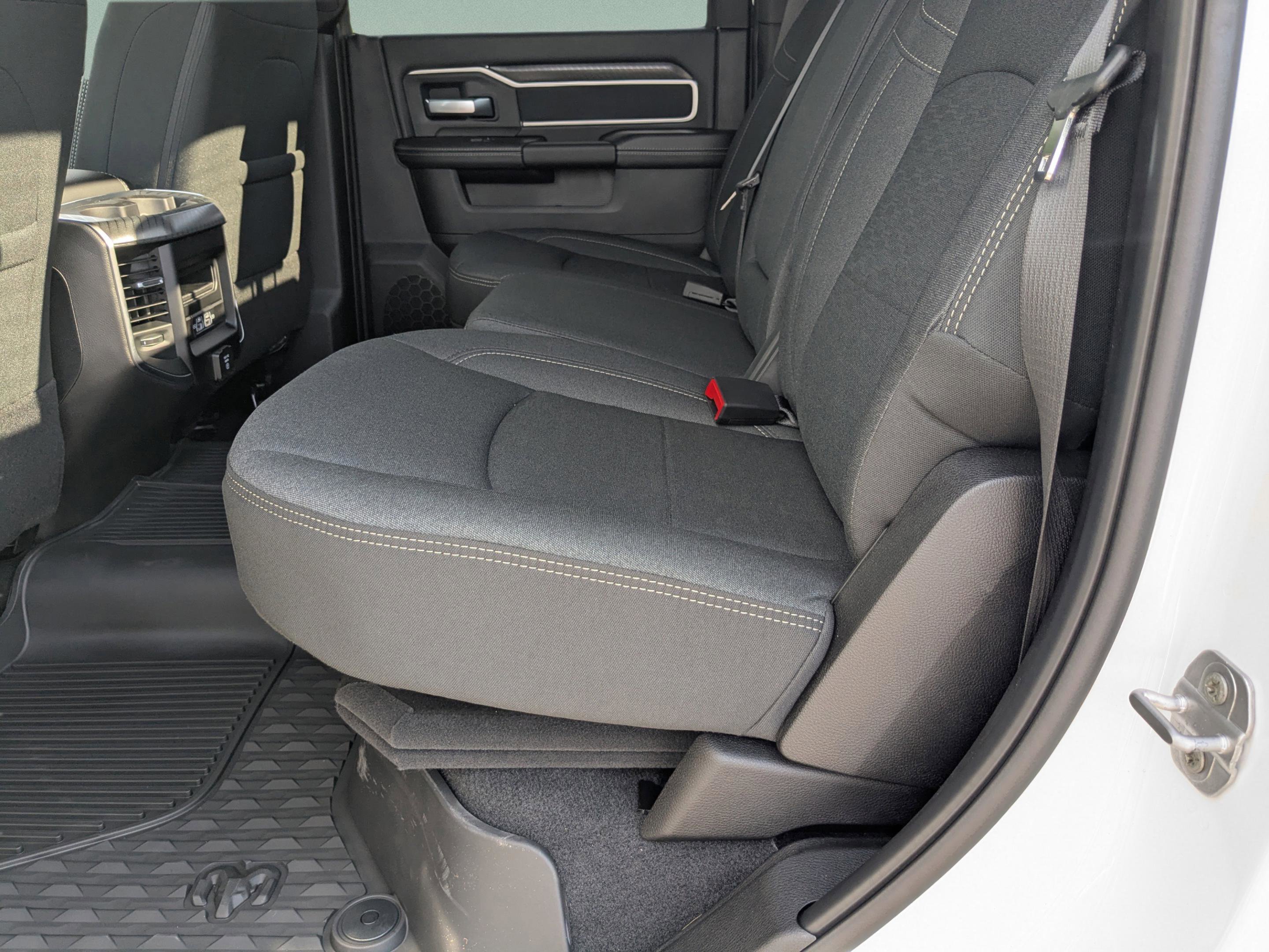 2025 Ram 3500 Big Horn photo 6