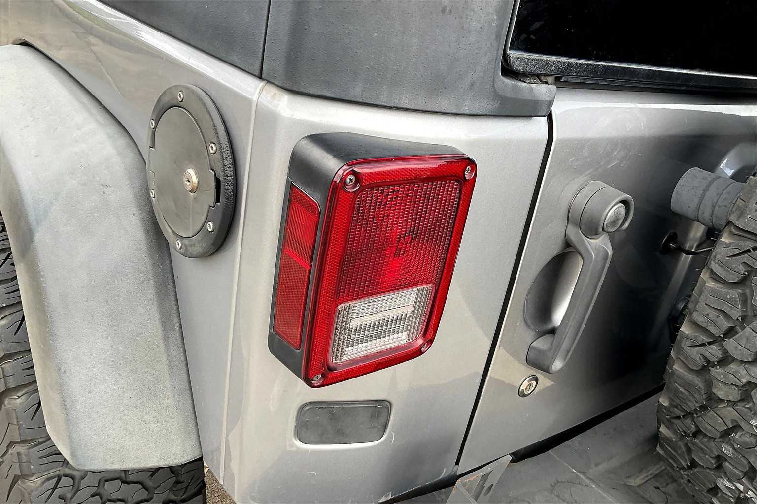 2018 Jeep Wrangler Unlimited Sport S photo 24