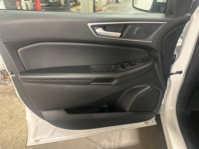 2024 Ford Edge SEL photo 8