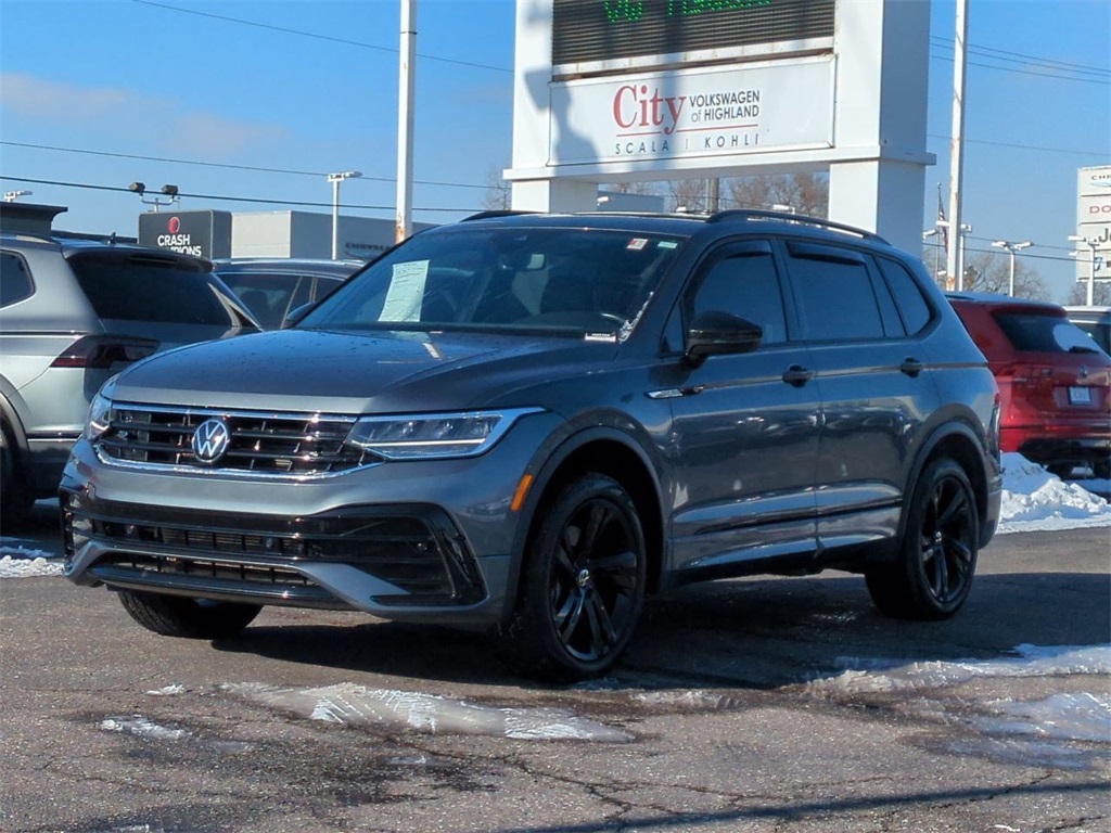 2024 Volkswagen Tiguan SE R-Line Black photo 4
