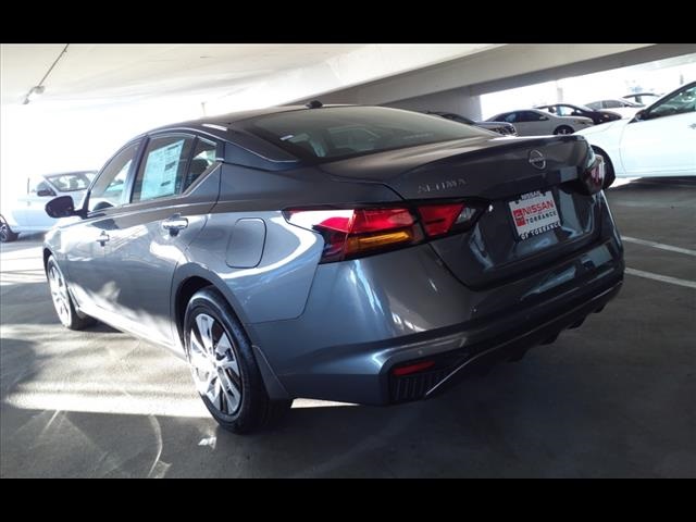 2025 Nissan Altima 2.5 S photo 10