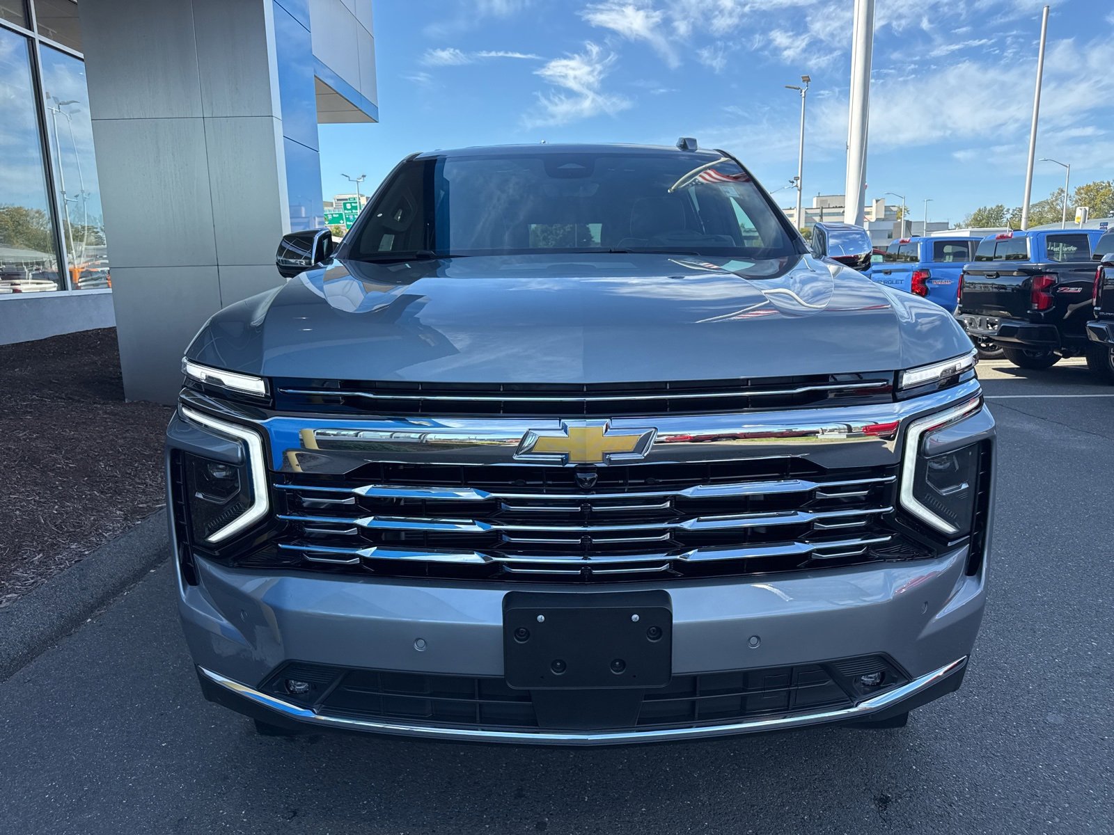 2026 Chevrolet Suburban Premier photo 3