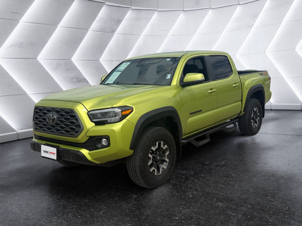 2023 Toyota Tacoma TRD Off-Road photo 3