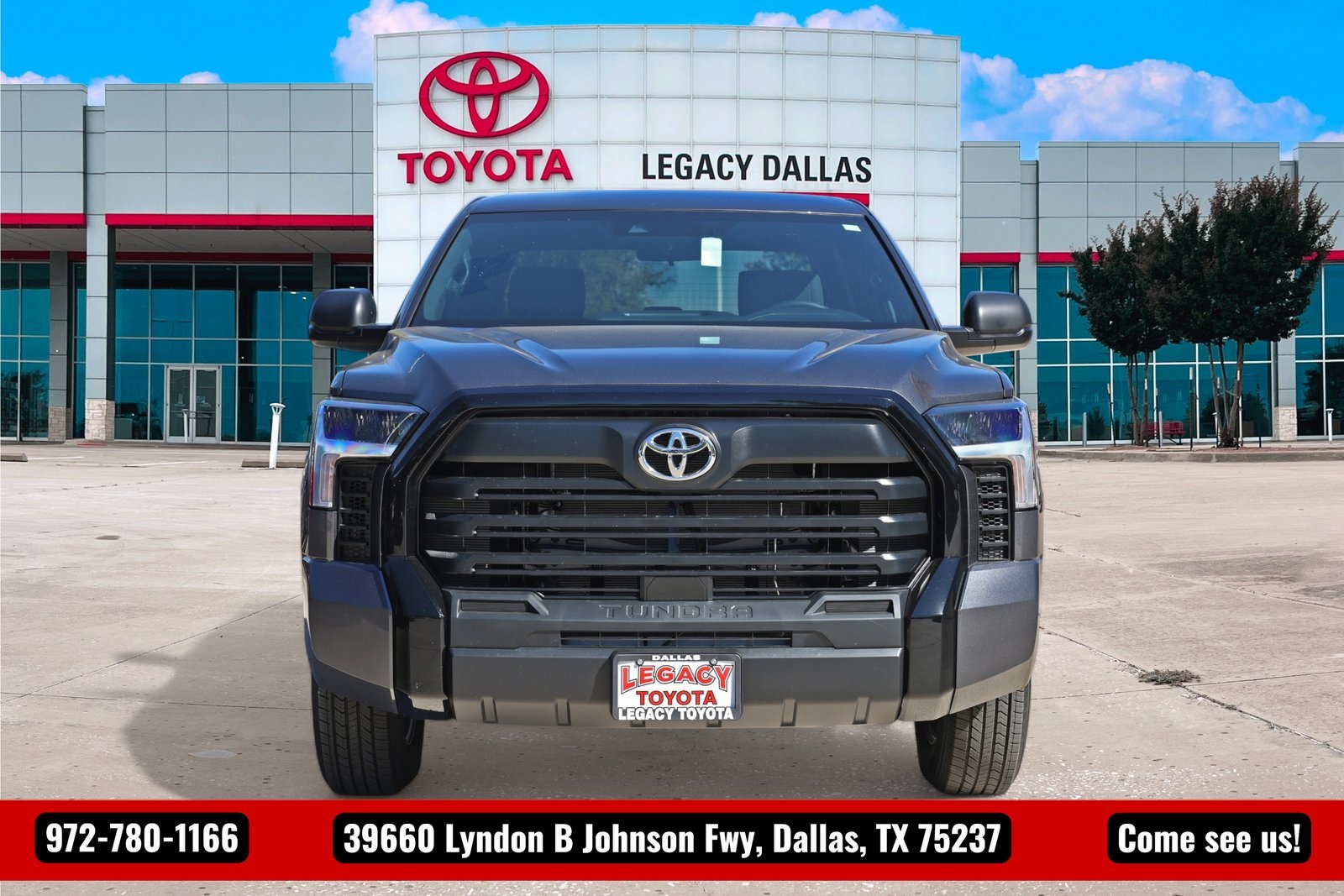 2026 Toyota Tundra SR CrewMax photo 4