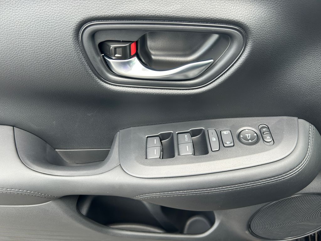2026 Honda HR-V LX photo 20