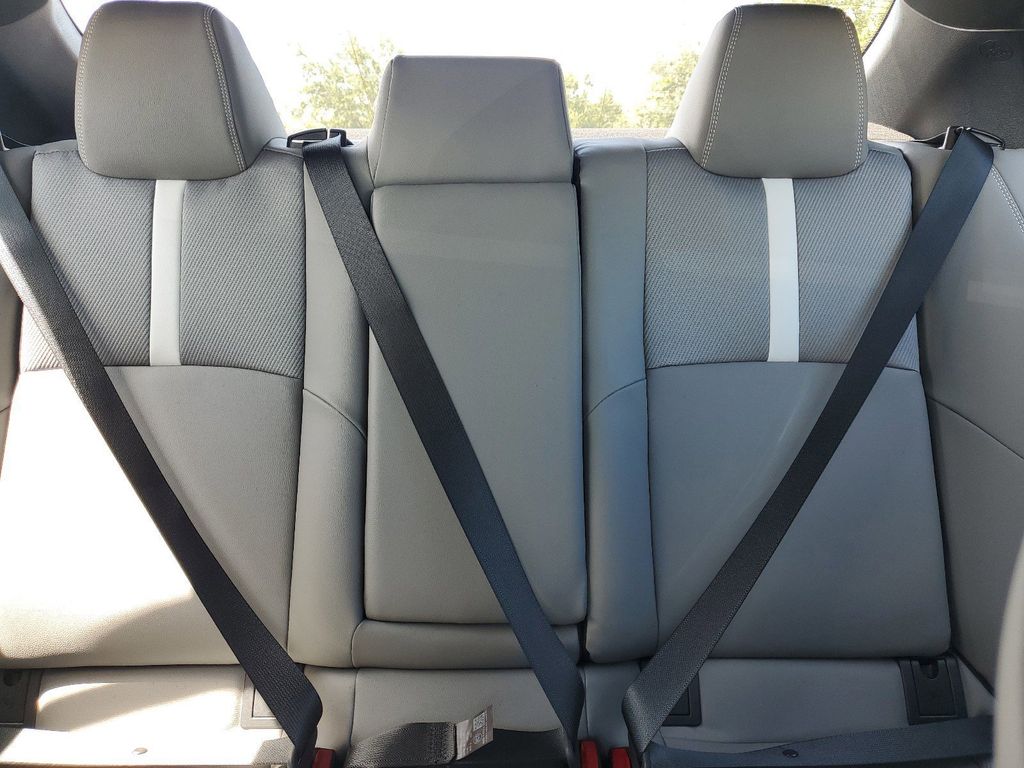 2025 Toyota Camry SE photo 21