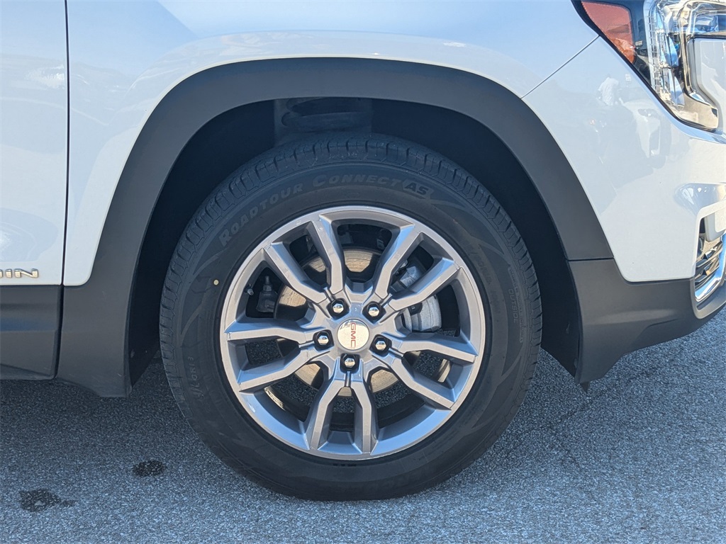 2024 Gmc Terrain SLT photo 11