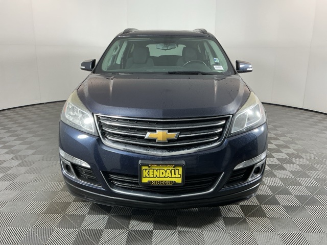 2015 Chevrolet Traverse 1LT photo 2