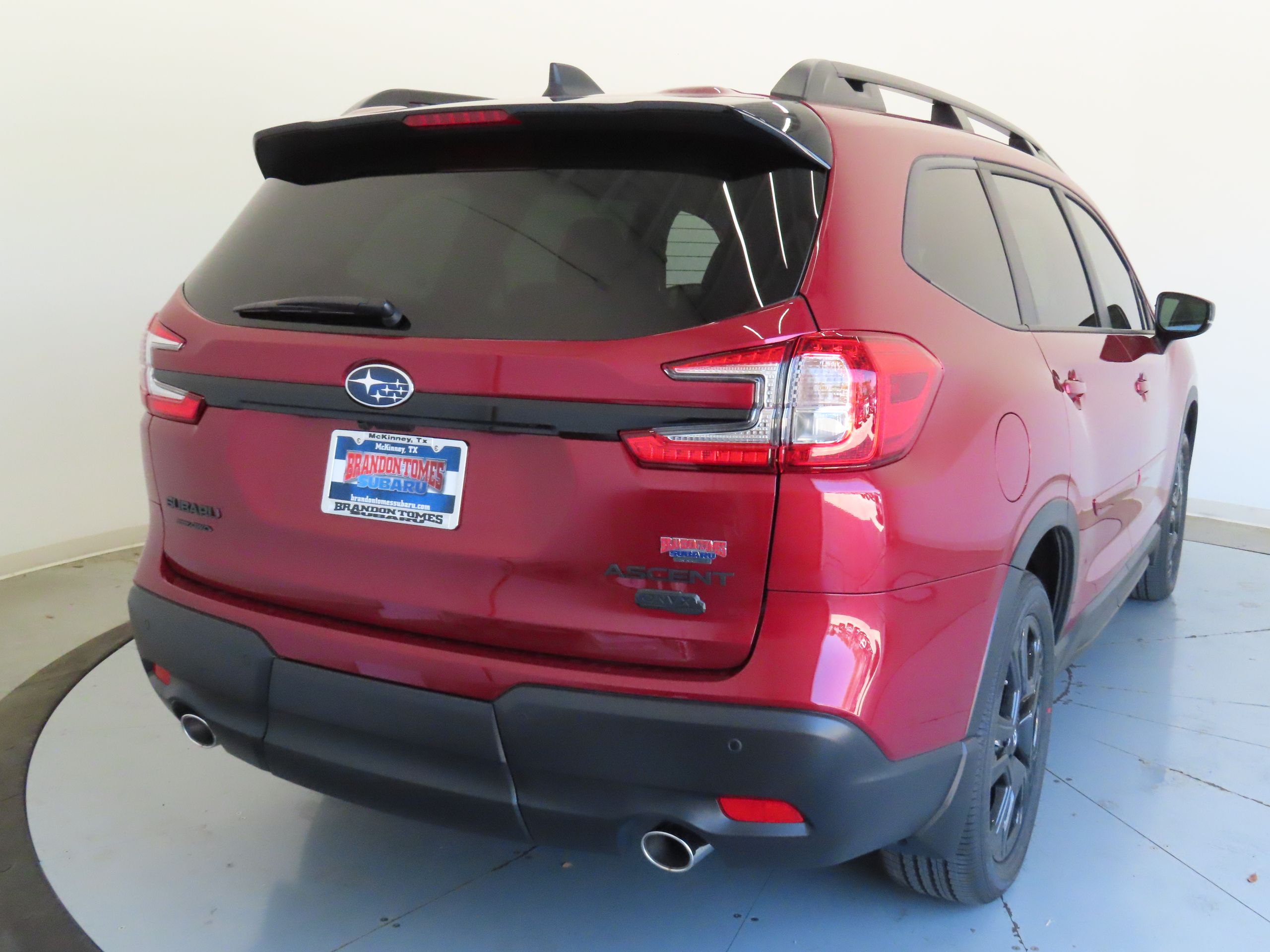 2025 Subaru Ascent Onyx Edition photo 3