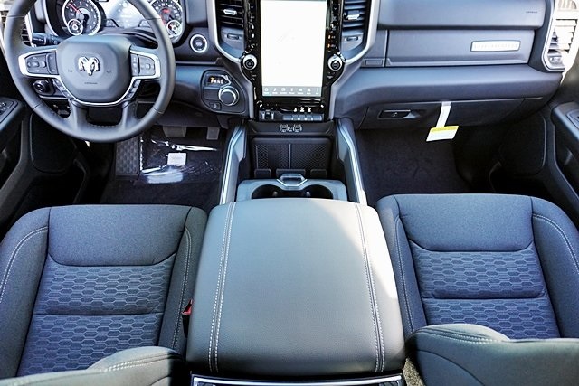 New 2026 Bright White Clear-Coat Exterior Paint RAM Big Horn/Lone Star image 26