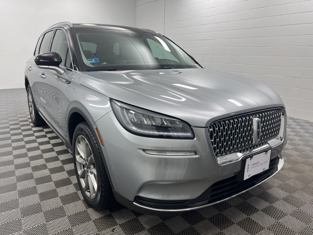 2022 Lincoln Corsair Base's photo