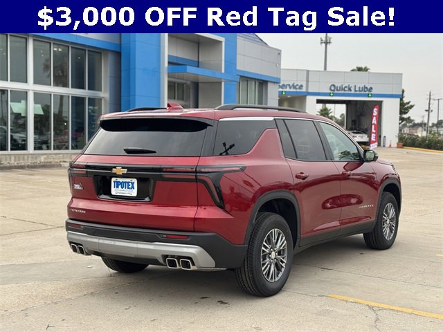 2026 Chevrolet Traverse photo 2