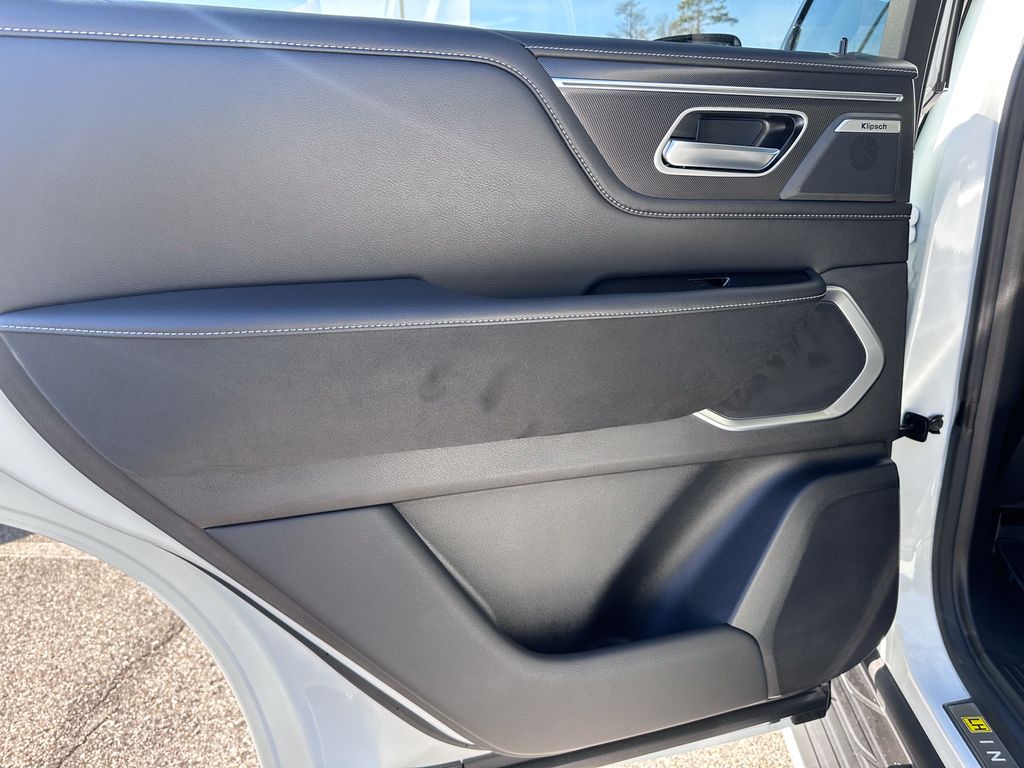 2025 Infiniti QX80 Luxe photo 29