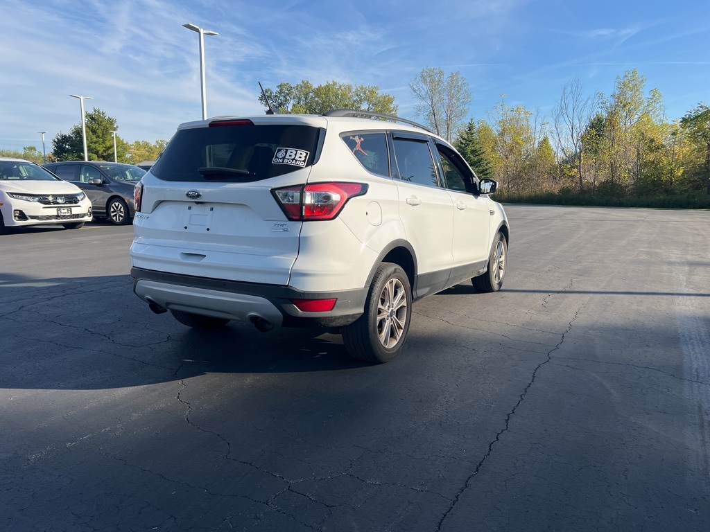 2018 Ford Escape SEL photo 2