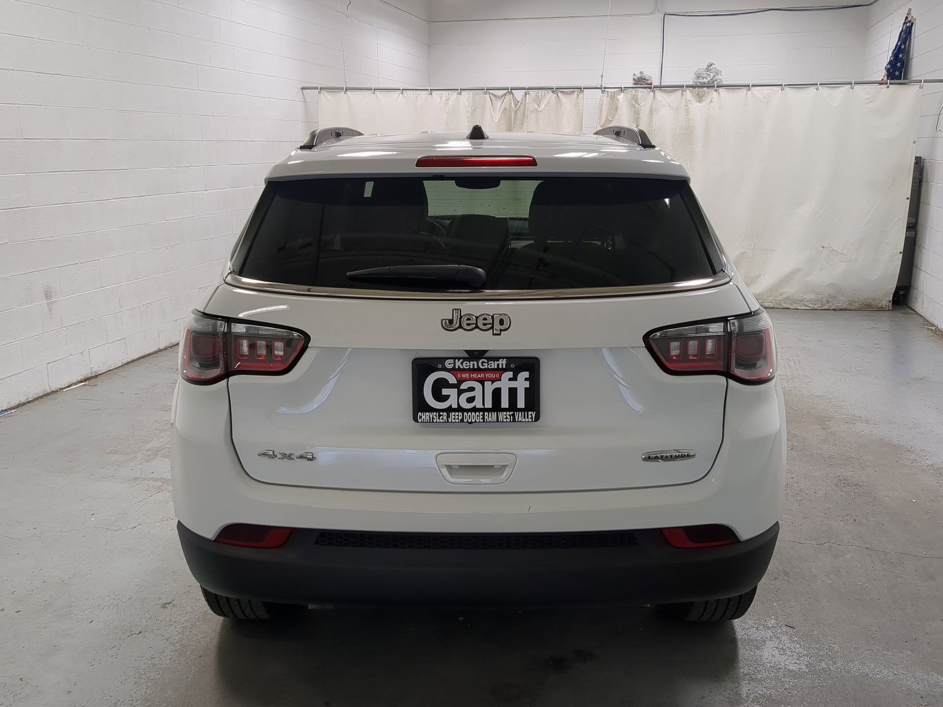 2023 Jeep Compass Latitude photo 4