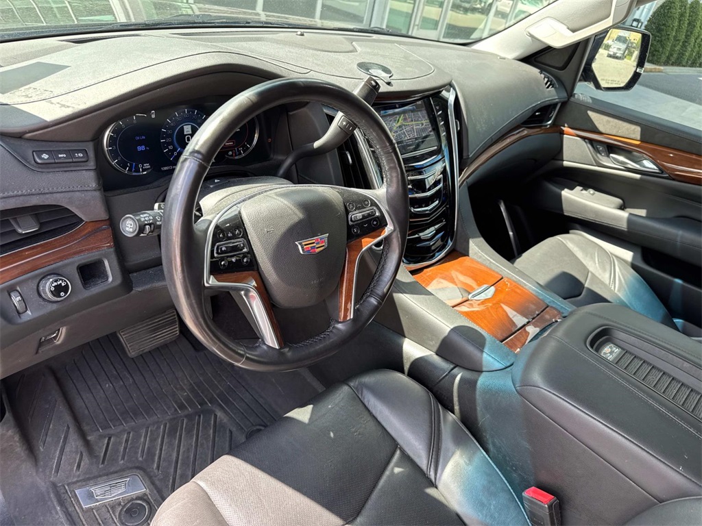 2019 Cadillac Escalade Premium Luxury photo 15