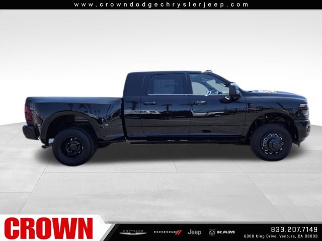 2025 Ram 3500 Laramie photo 4