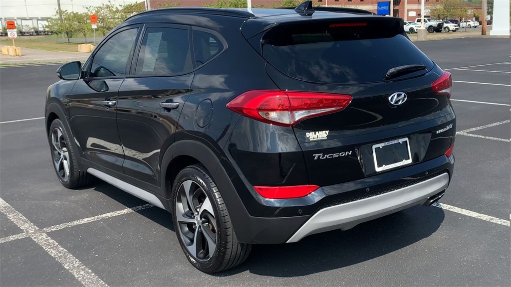 2017 Hyundai Tucson Limited photo 2