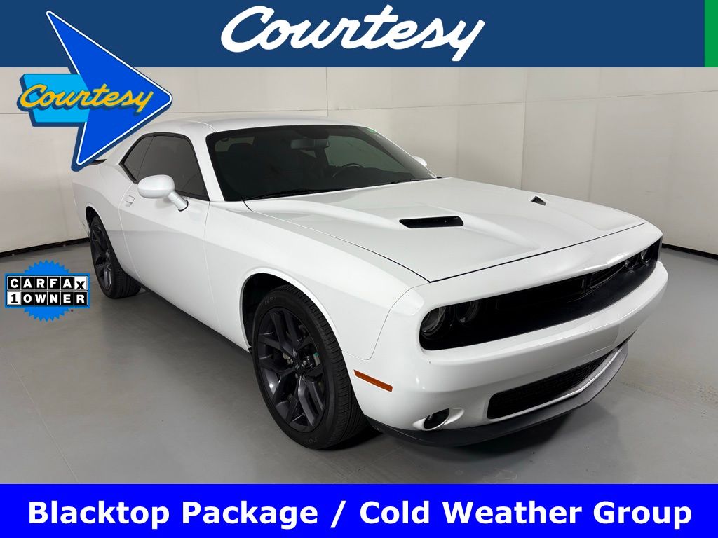 2023 Dodge Challenger SXT's photo