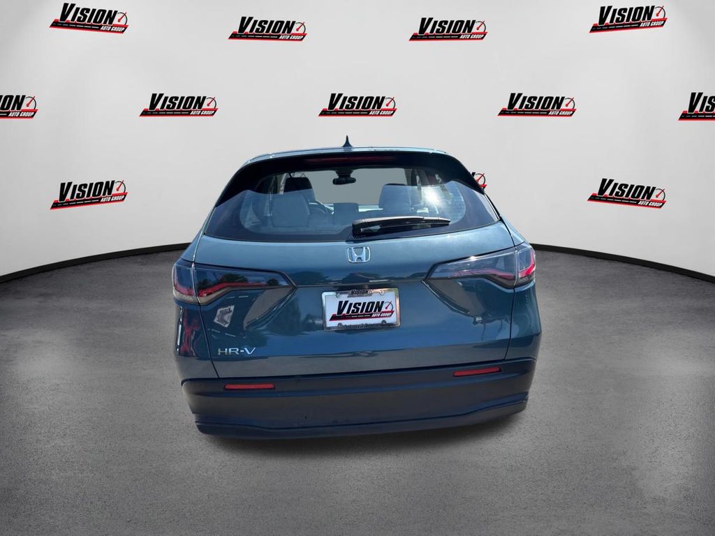 2025 Honda HR-V LX photo 6