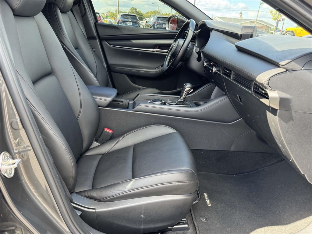 2021 Mazda Mazda3 Select photo 15