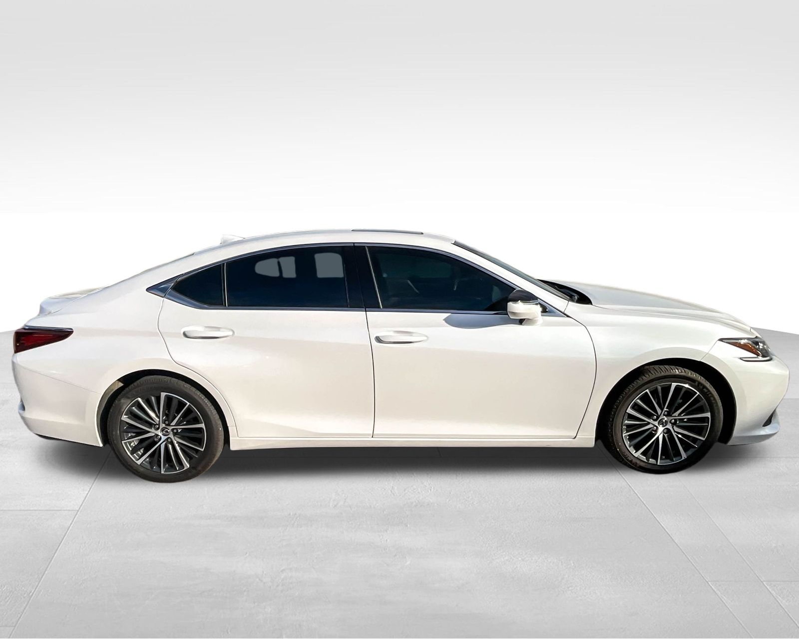 2023 Lexus ES 350 photo 4