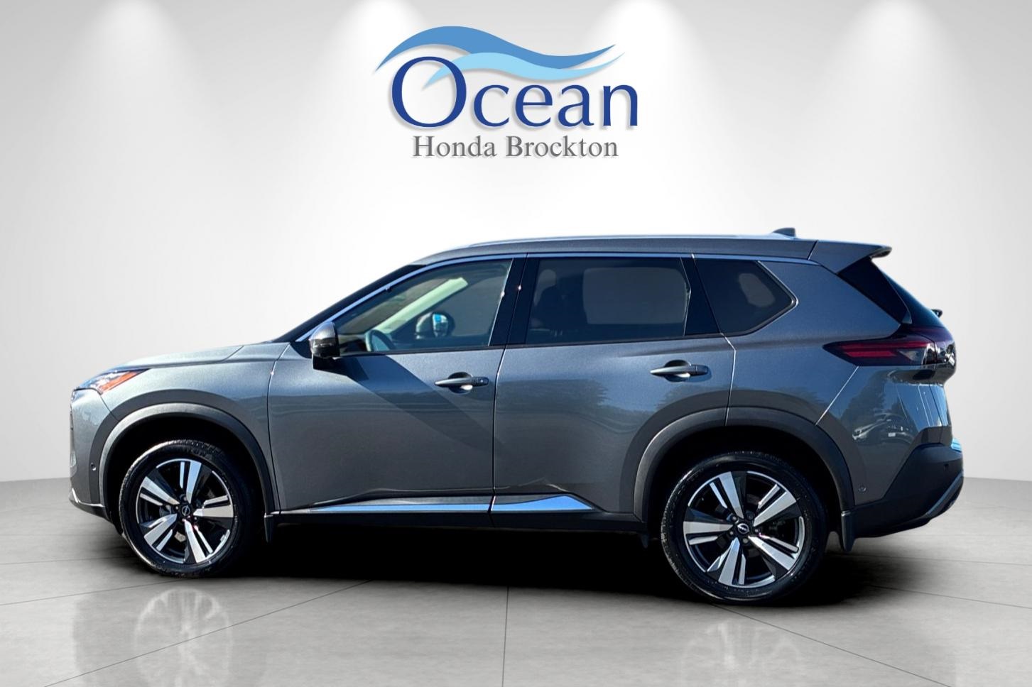 2023 Nissan Rogue SL photo 6