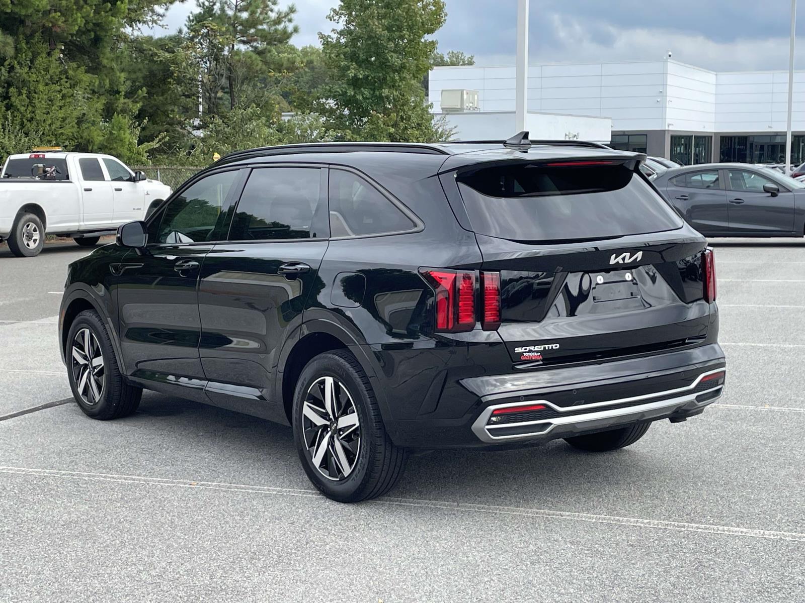 2023 Kia Sorento EX photo 2