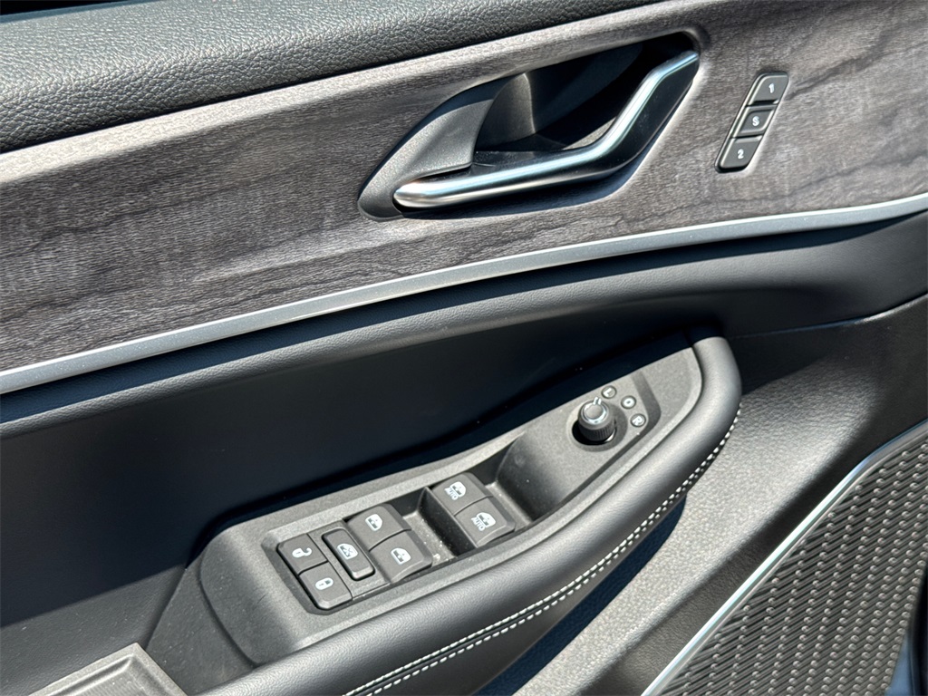 2025 Jeep Grand Cherokee Limited photo 25