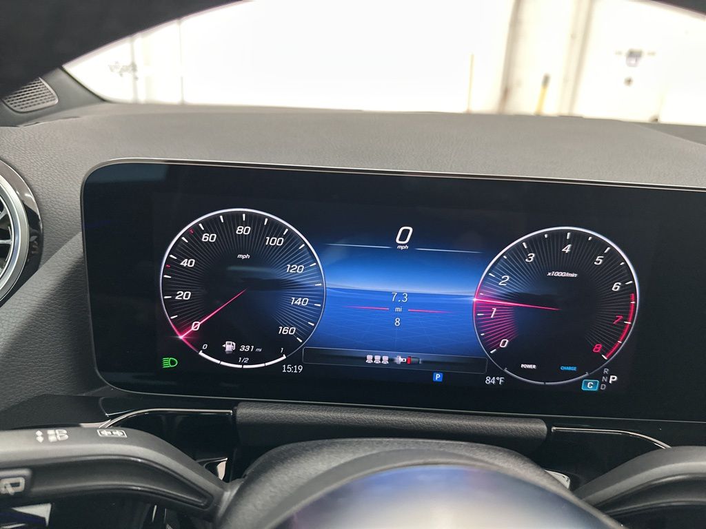 2025 Mercedes Benz GLA 250 photo 12
