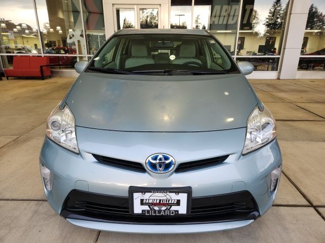 2012 Toyota Prius Three photo 4