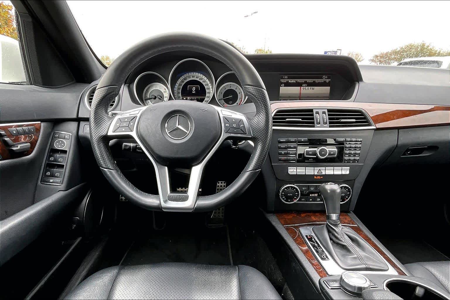 2013 Mercedes Benz C 250 Sport photo 4