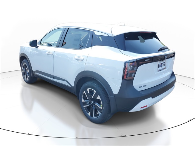 2025 Nissan Kicks SV photo 2