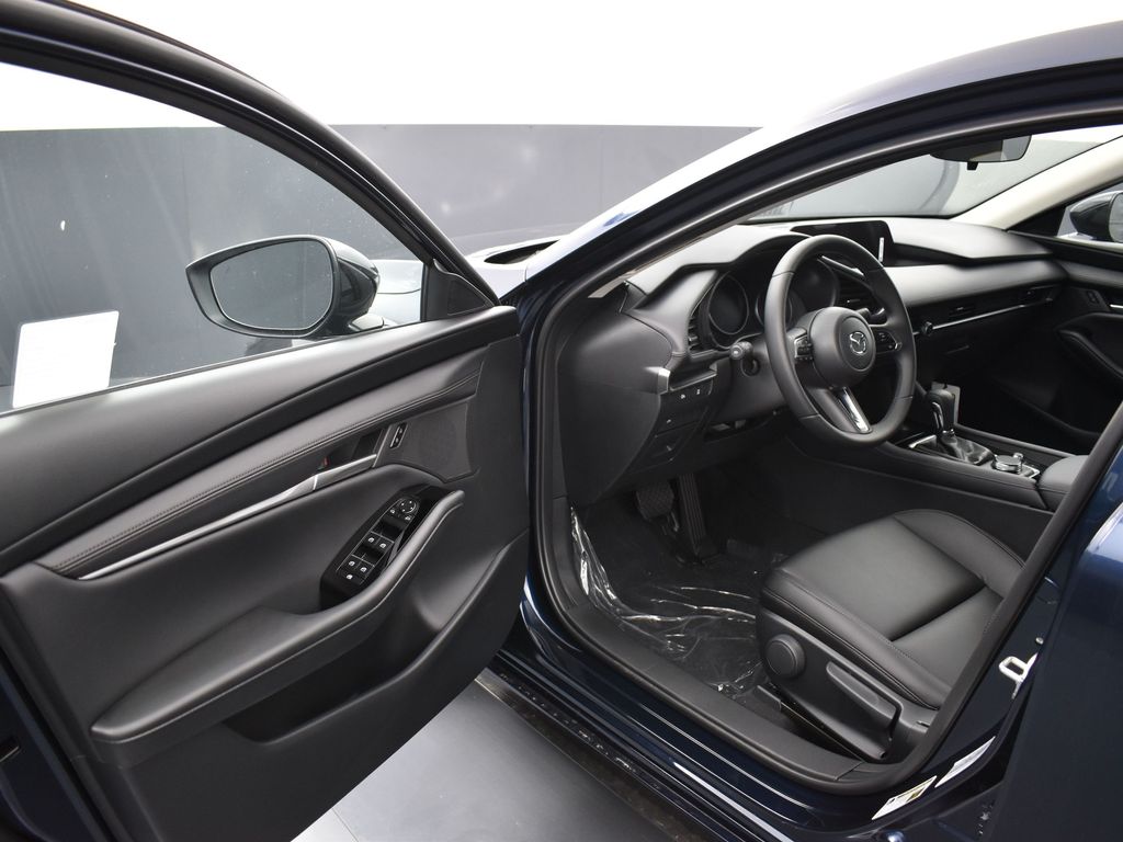 2025 Mazda Mazda3 Sedan 2.5 Select Sport photo 6