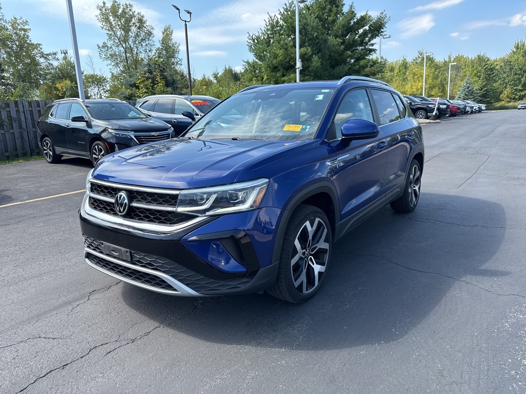 2022 Volkswagen Taos SEL photo 4