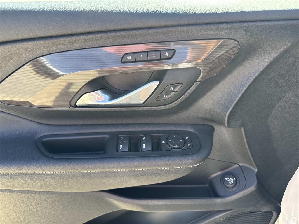 2024 Gmc Terrain Denali photo 14
