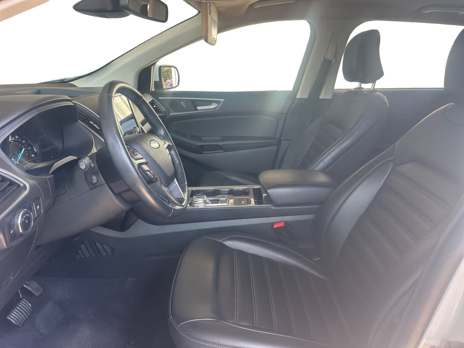 2024 Ford Edge SEL photo 9
