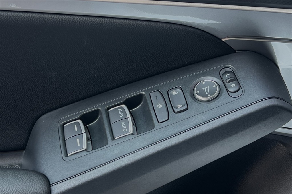 2025 Acura Integra Base photo 10