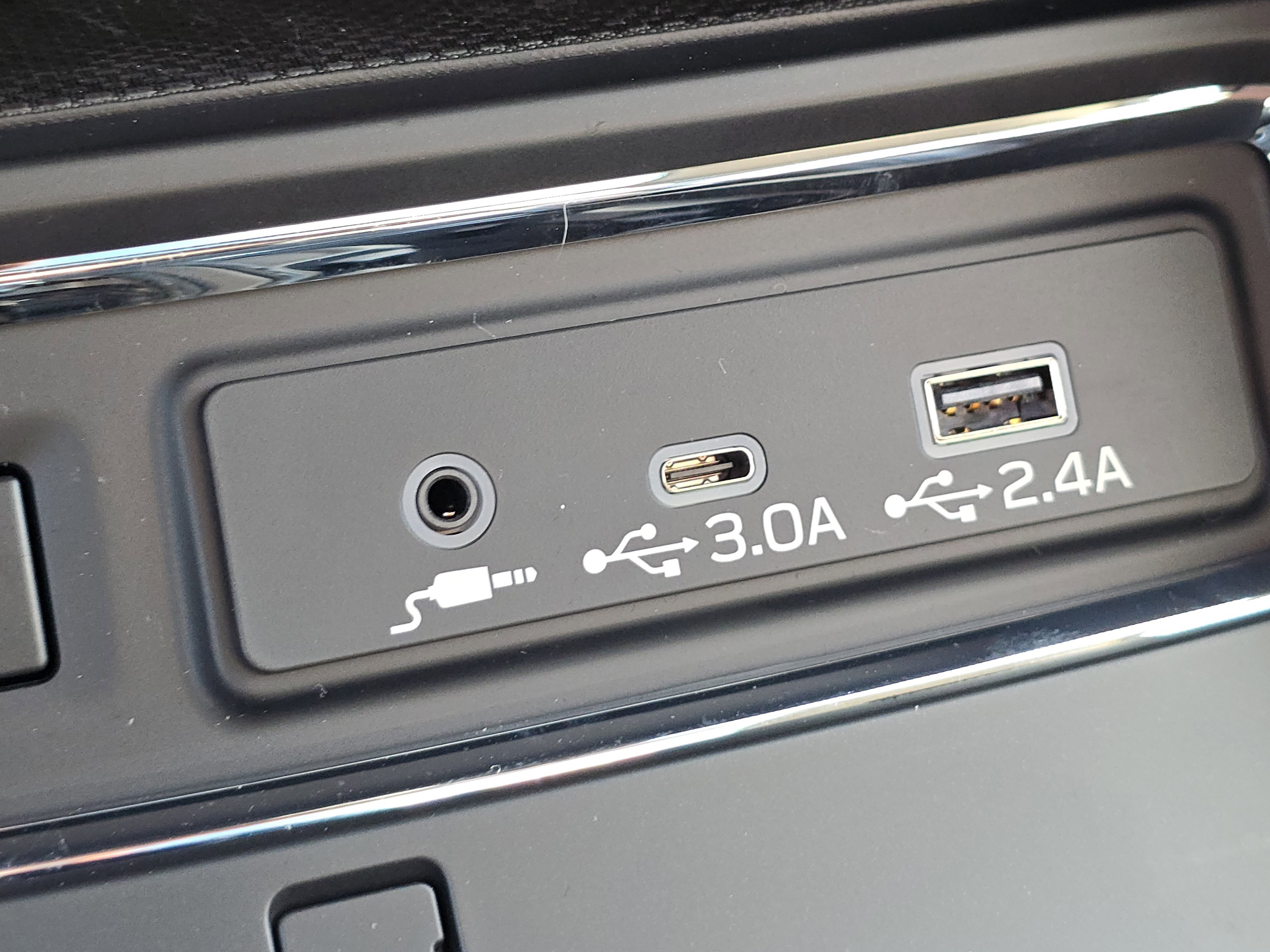 2025 Subaru Ascent Onyx Edition Touring photo 8
