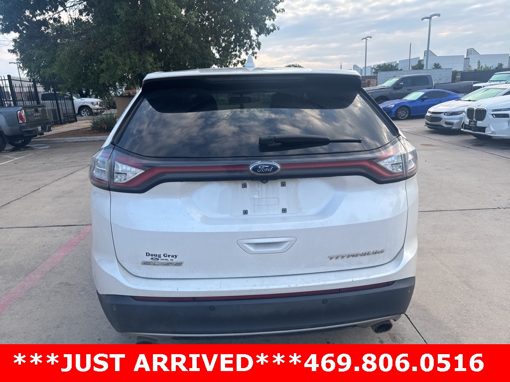 2016 Ford Edge Titanium photo 4