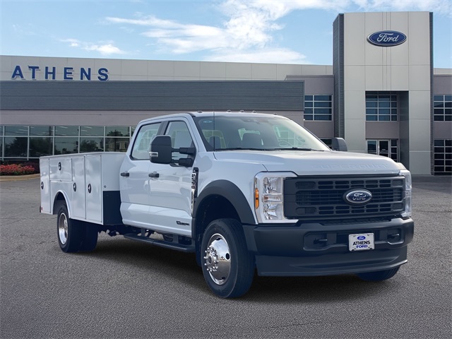 2026 Ford F-550 Super Duty Chassis Cab XL's photo